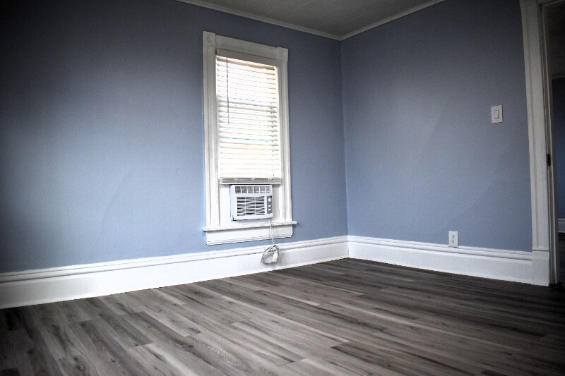 Building Photo - 6013 37th Ave