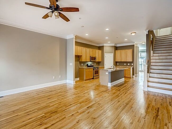 Building Photo - 1693 Mosaic Way