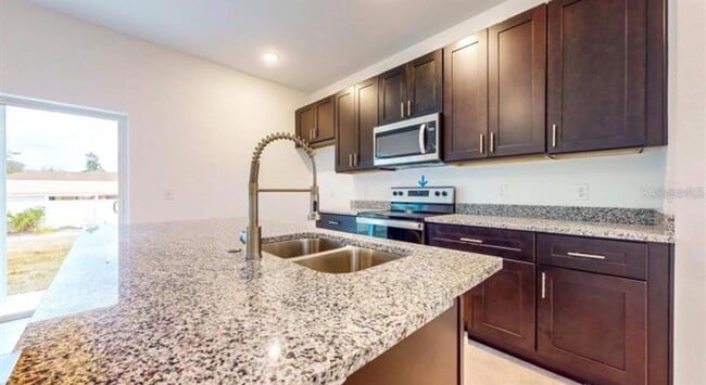 Building Photo - 267 Marion Oaks Golf Rd