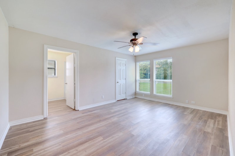 Building Photo - 200 Woodmont Dr