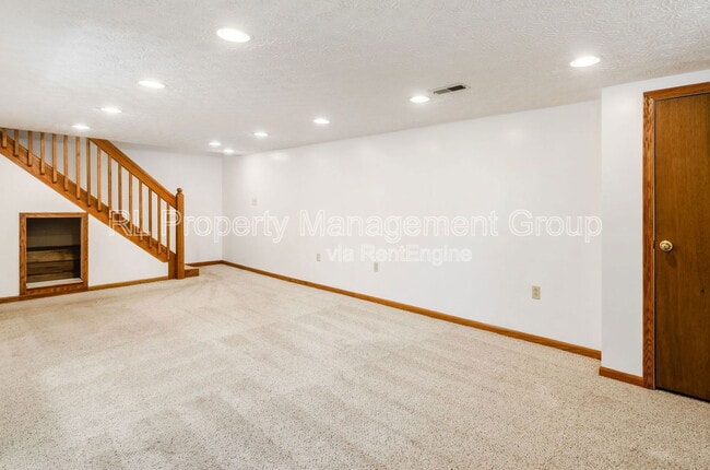 Building Photo - 5951 Als Ct