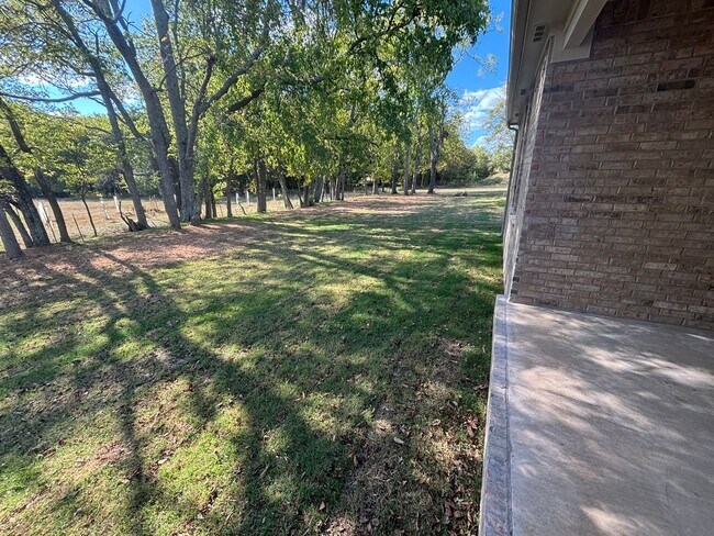 Building Photo - Coming Soon! Newer Construction!! 4 Bedroo...