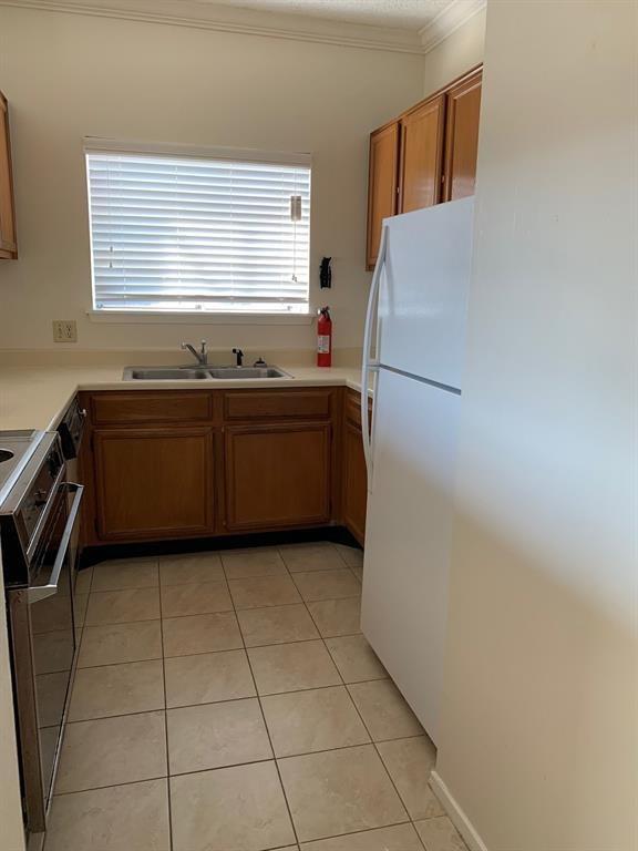 Building Photo - 7900 Bissonnet St