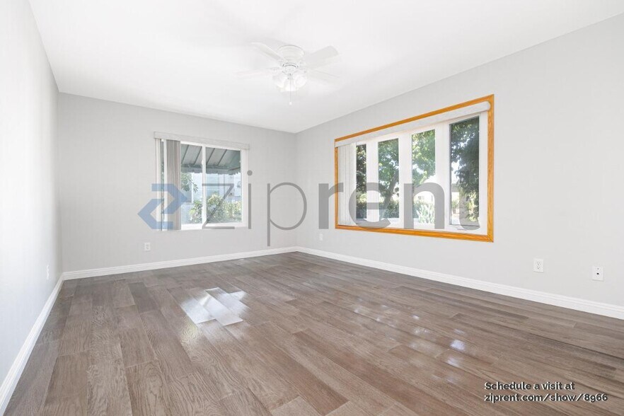 Building Photo - 10959 Bali Ln