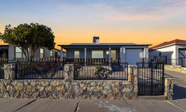 Building Photo - 3417 Idalia Ave