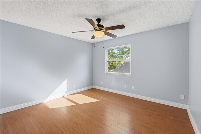 Building Photo - 8531 Weeping Willow Way