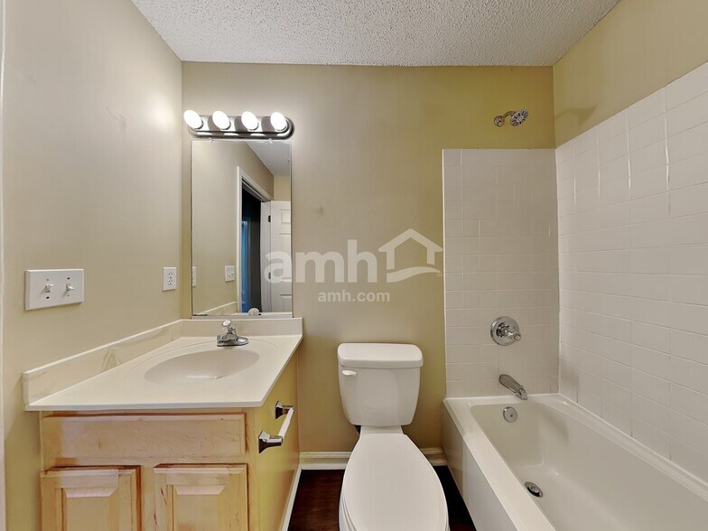 Building Photo - 6613 Ivy Stone Dr