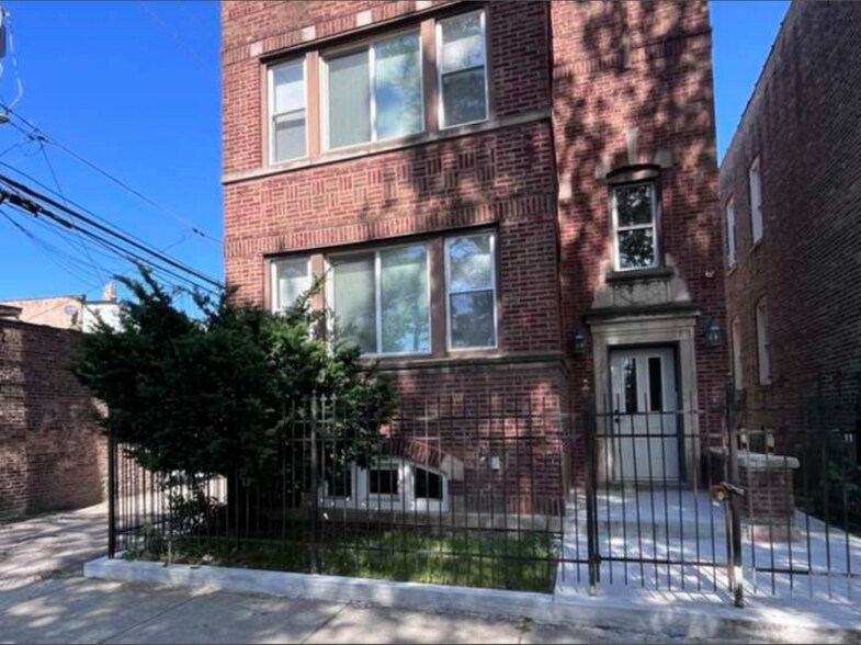 Building Photo - 5515 S Winchester Ave