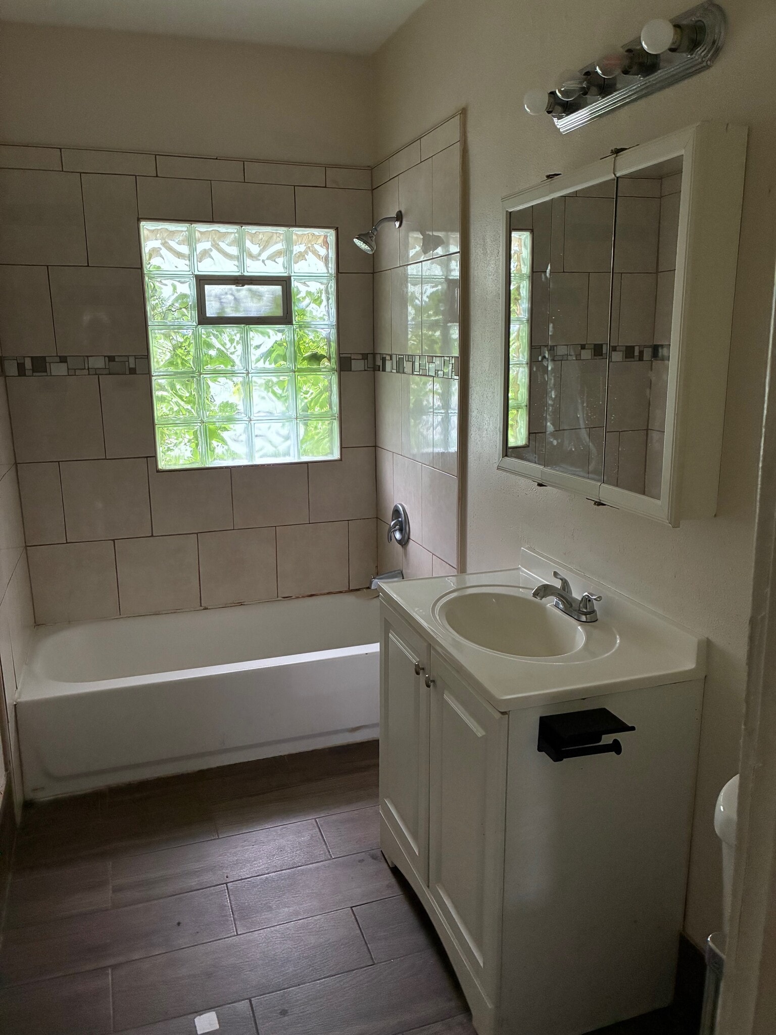 Bathroom - 3702 N 15th St