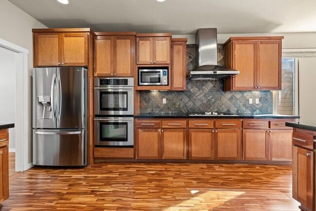 Building Photo - 15119 SW Greenfield Dr
