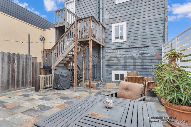 Building Photo - 3104 25th St