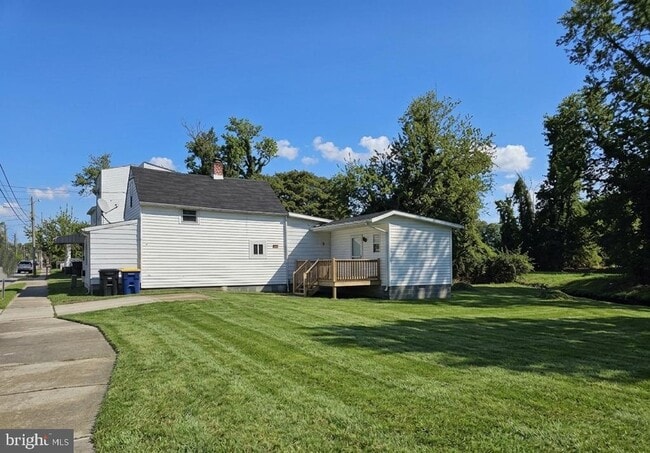 Building Photo - 46 Lincoln St