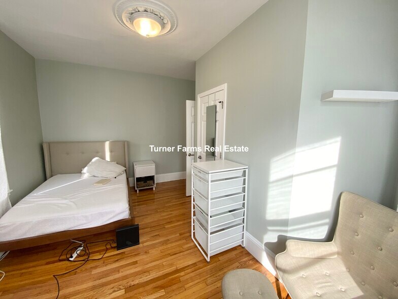 Building Photo - 3 Oswald St