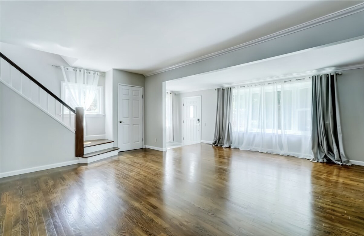 Building Photo - 138 Cherry Rd