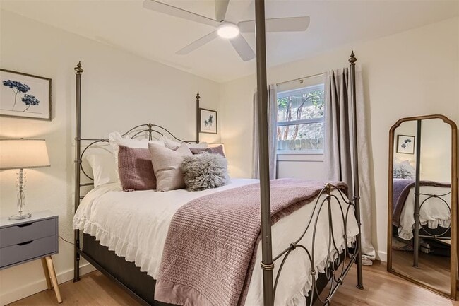 Building Photo - 1112 Milford Way