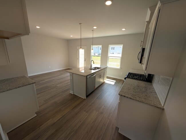 Building Photo - 1518 Tamarisk Ln