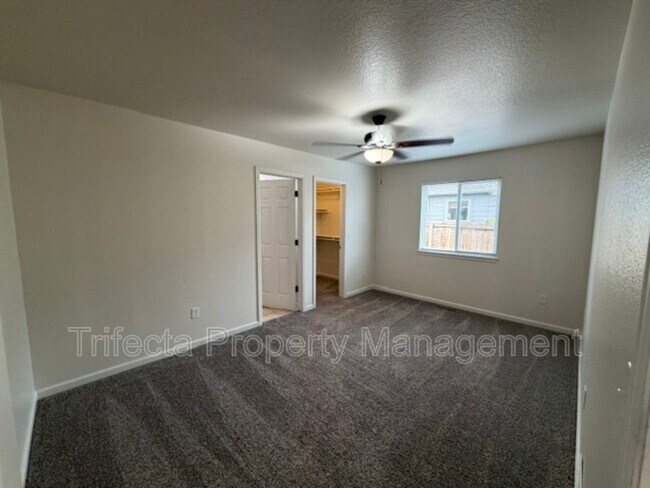 Building Photo - 3627 Glenbarr Ct