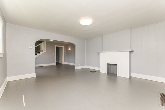 Building Photo - 1501/1503 Clifton Ave