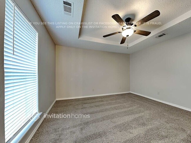 Building Photo - 804 E Aimee St