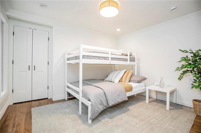 Building Photo - 1 Rader Ln