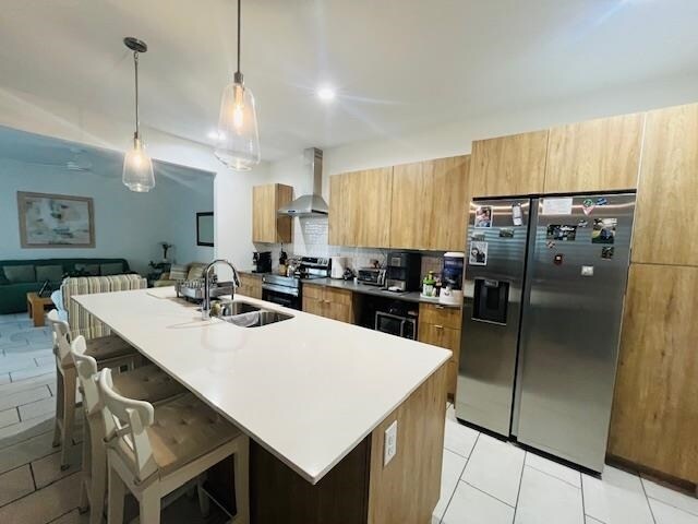 Building Photo - 204 Deer Path Lp