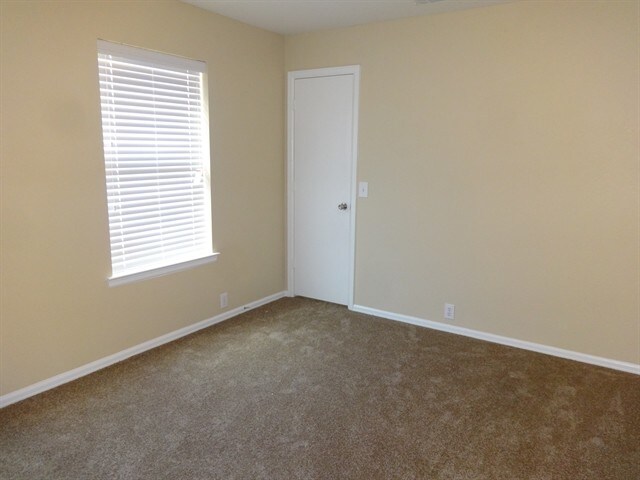 Building Photo - 2029 Wild Turkey Dr
