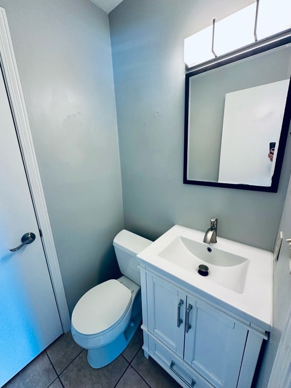 Building Photo - 110 5th St