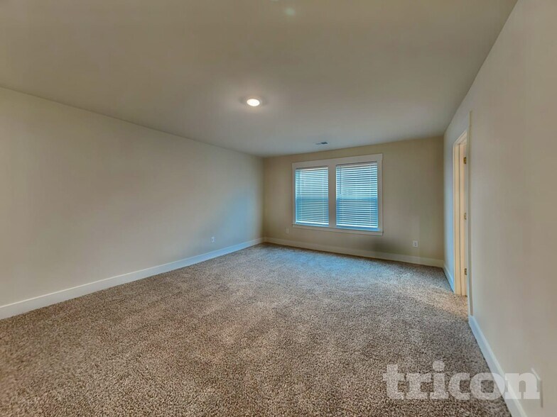 Building Photo - 308 Allenby Ln