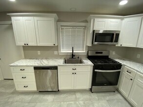 Building Photo - 4045 W Bellfort Ave