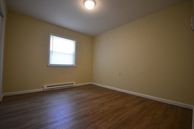 Building Photo - Cross Timbers Apartment