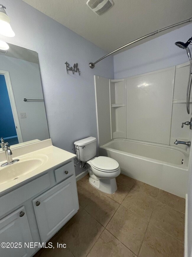 Building Photo - 6937 Woody Vine Dr