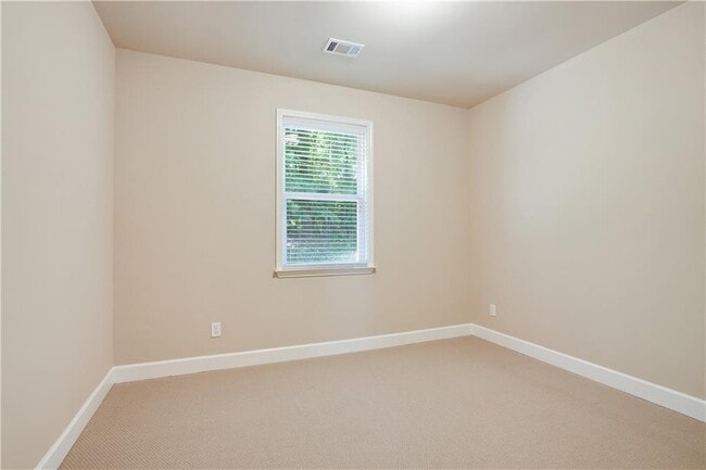 Building Photo - 2574 Dogwood Pond Rd