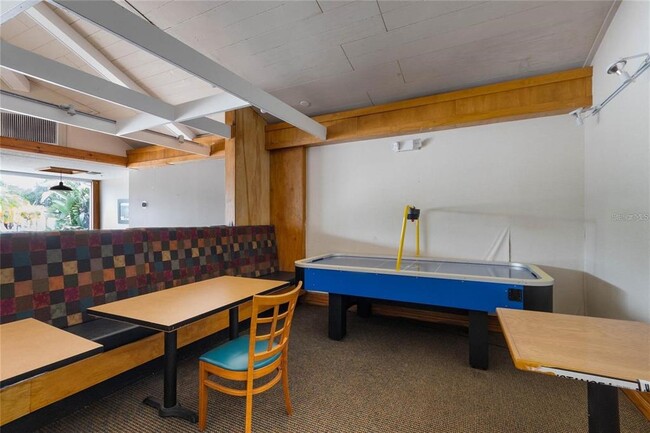 Building Photo - 803 Caribbean Dr