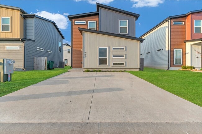 Building Photo - 960 Illinois Ave