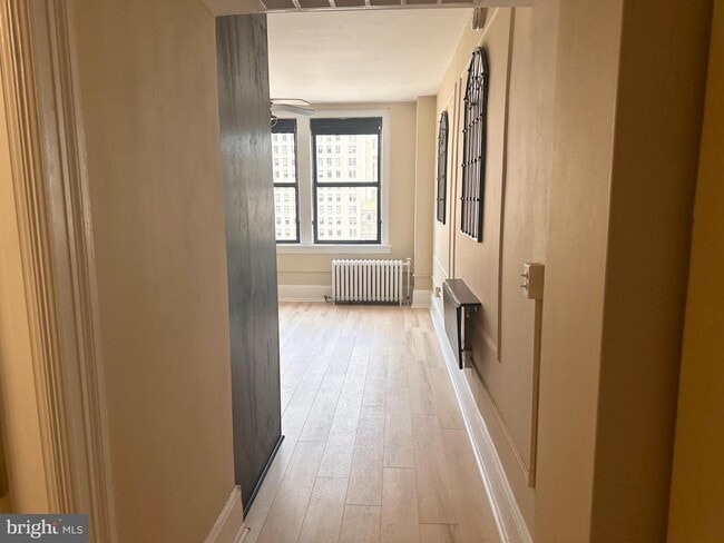 Building Photo - 1324 Locust St