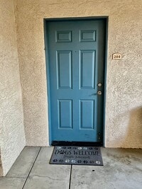 Building Photo - Corona Ranch Condo