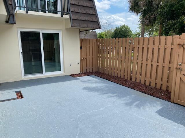 Building Photo - 1212 Vista Oaks Cir NE