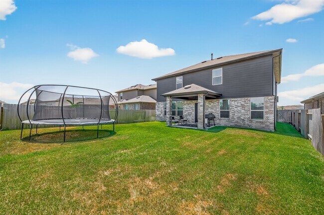 Building Photo - 21624 Elmheart Dr