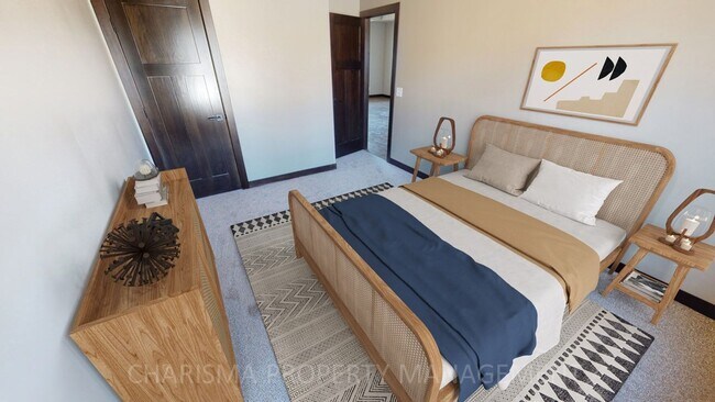 Building Photo - WALK IN AND AMENITY FILLED THREE BEDROOM TOWNHOME!