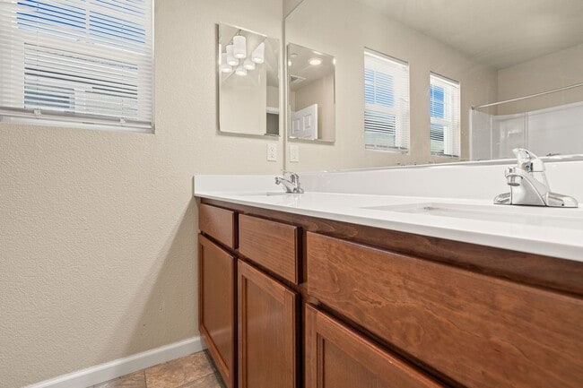 Building Photo - 461 Ashwick Loop