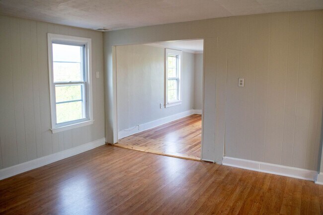 Building Photo - 25 South End Rd