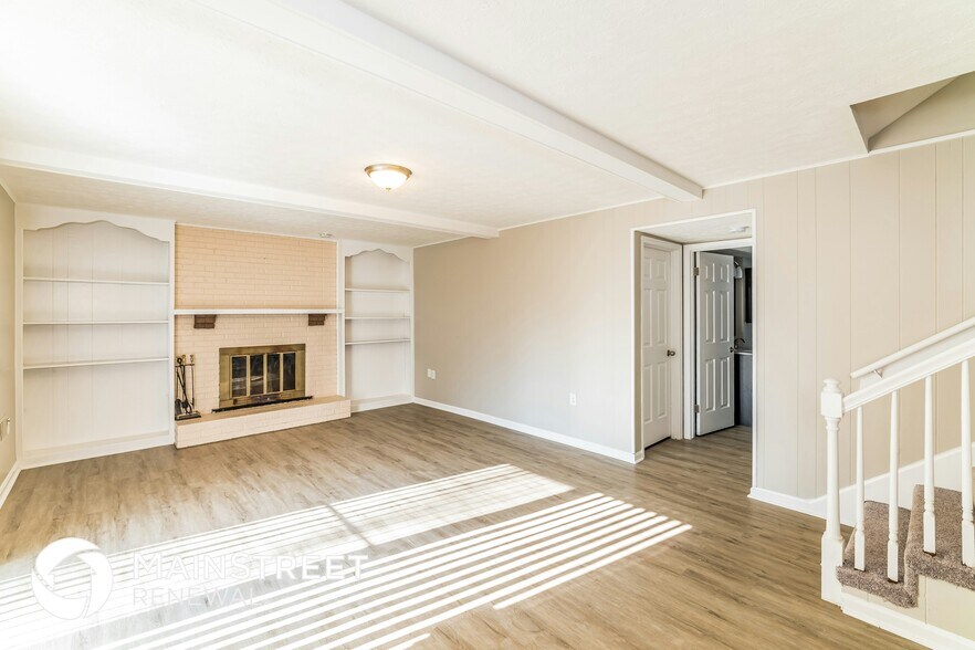 Building Photo - 3012 Arjay Ln