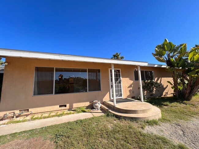 Building Photo - 1626 York Drive