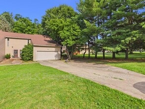 Building Photo - 3957 Cox Rd