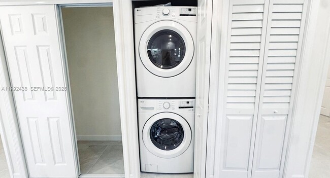 Building Photo - 8440 SW 107th St