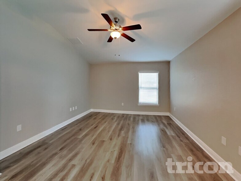 Building Photo - 27076 Brook Forest Rd