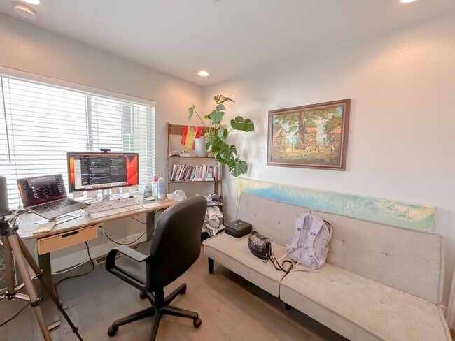 Building Photo - 2233 Eliot St