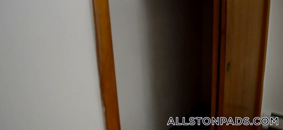 Building Photo - 26 Allston St