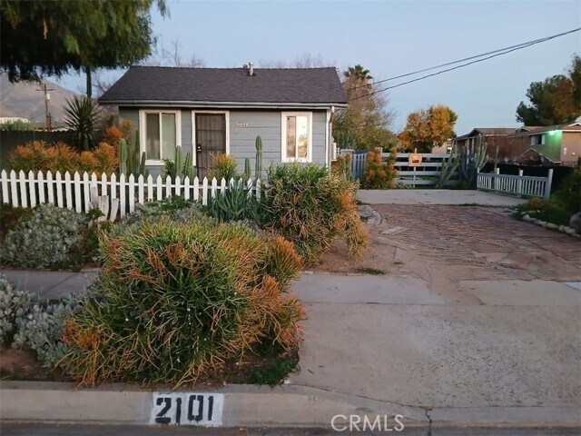 Building Photo - 2111 Orange St