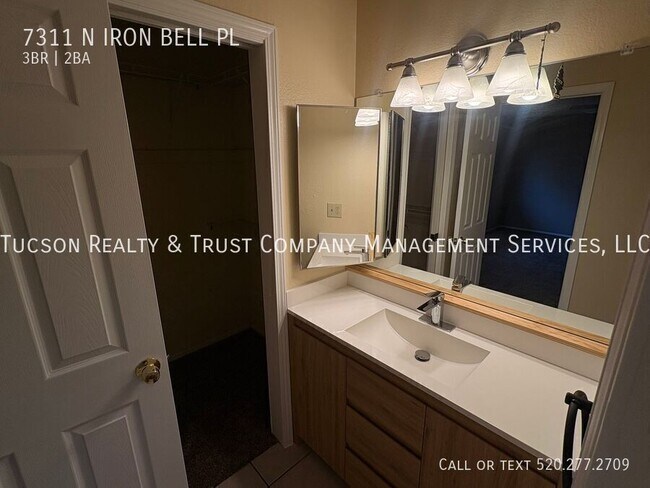 Building Photo - 7311 N Iron Bell Pl